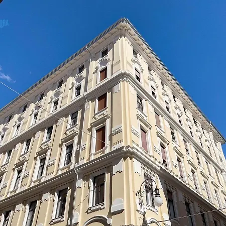 San Lazzaro 23 - 1 Tirabora Short Rent Appartamento