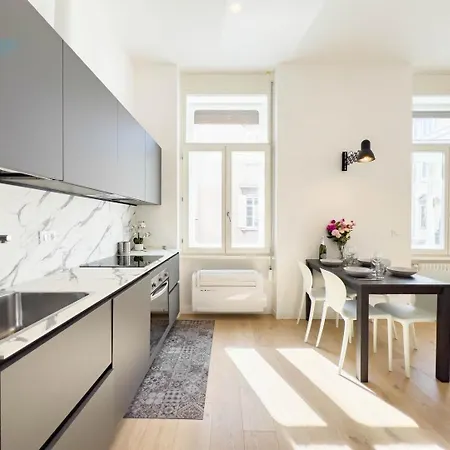 San Lazzaro 23 - 1 Tirabora Short Rent Trieste